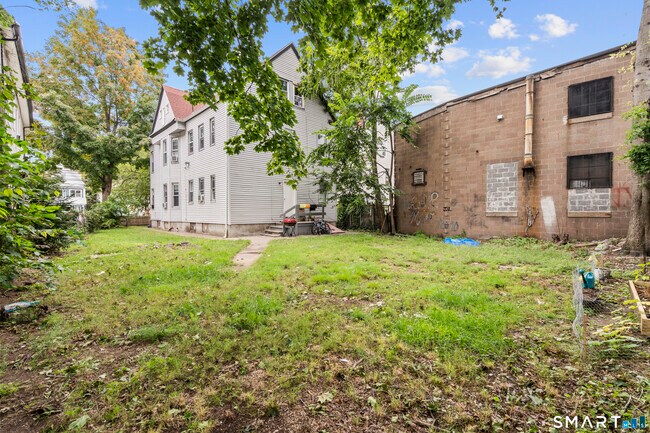 Building Photo - 693 Dixwell Ave