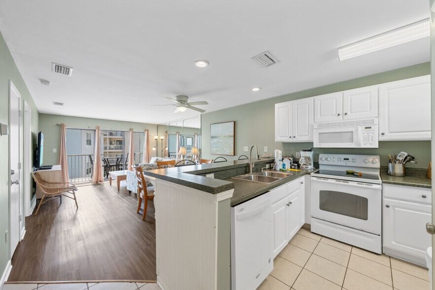 Building Photo - 23092 Perdido Beach Blvd