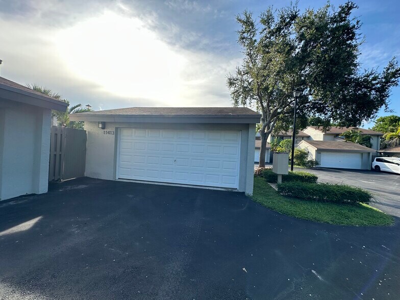 Building Photo - 11413 SW 110th Ln