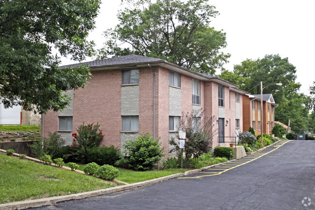 Building Photo - Shirley Gardens