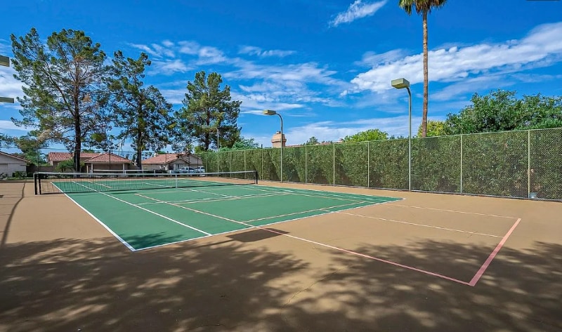 Building Photo - 8845 E Sunnyside Dr