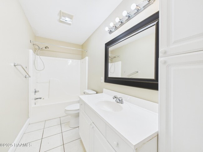 Building Photo - 200 S St Jean St