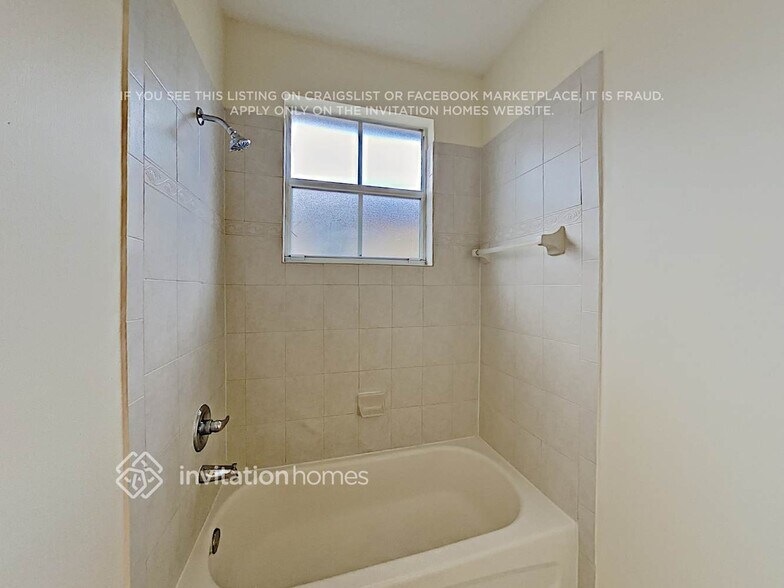 Building Photo - 15470 SW 23rd Ln