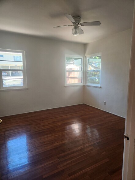 Building Photo - 610 Montana Ave