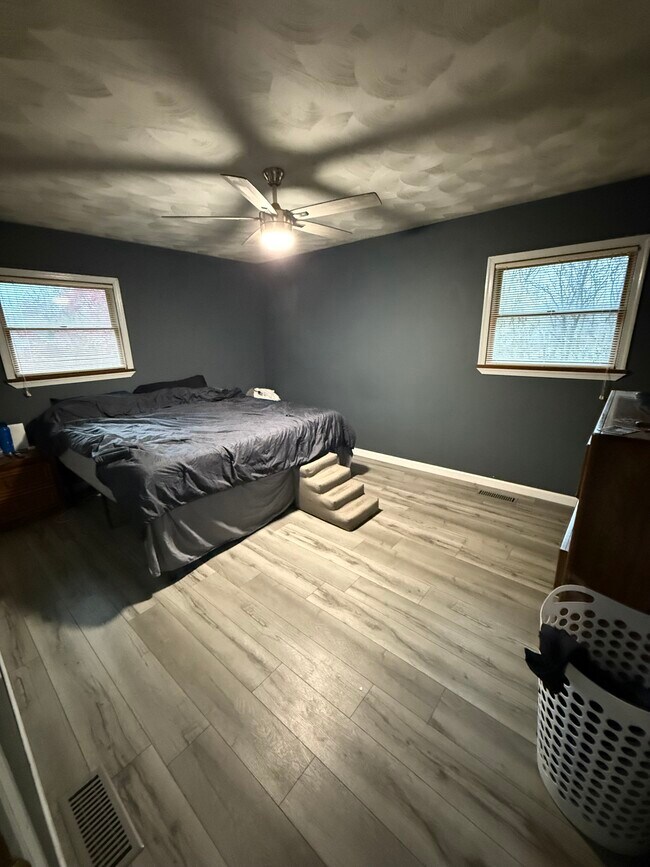 Building Photo - 10 Griffith St