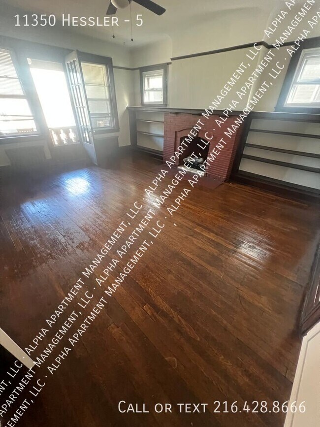 Building Photo - 11350 Hessler-5