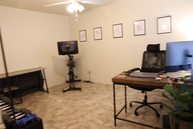 Building Photo - 1508 Early Ln