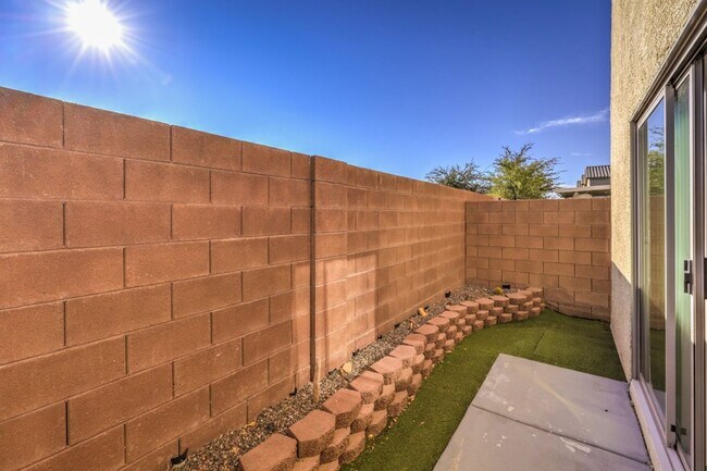 Building Photo - Gated Northwest Las Vegas Home | Furnished or Unfurnished Option Available