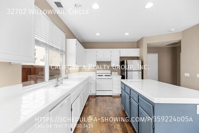 Building Photo - 32702 Willowvail Cir