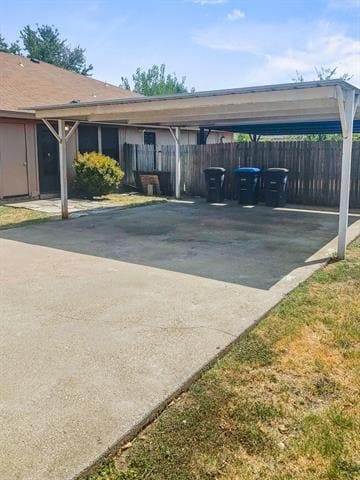 Building Photo - 10600 Shadywood Dr