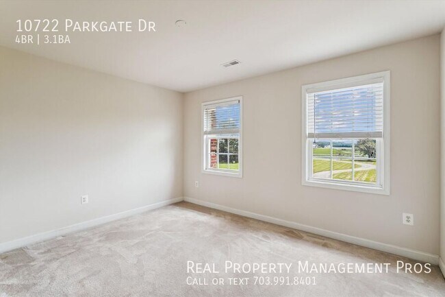 Building Photo - 10722 Parkgate Dr
