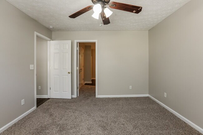 Building Photo - 6937 Fairway Trail