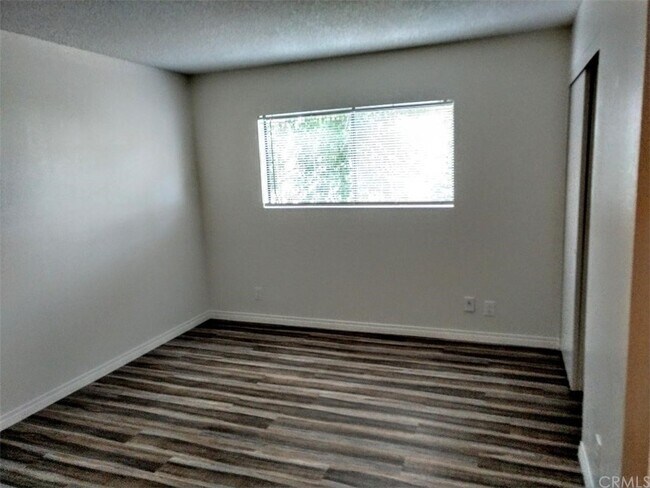 Building Photo - 34042 Alcazar Dr
