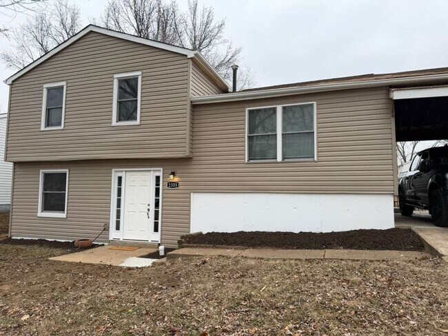 Building Photo - 2260 Danelle Ct