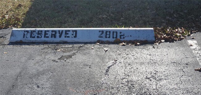 Building Photo - 6702 SW 152nd Pl