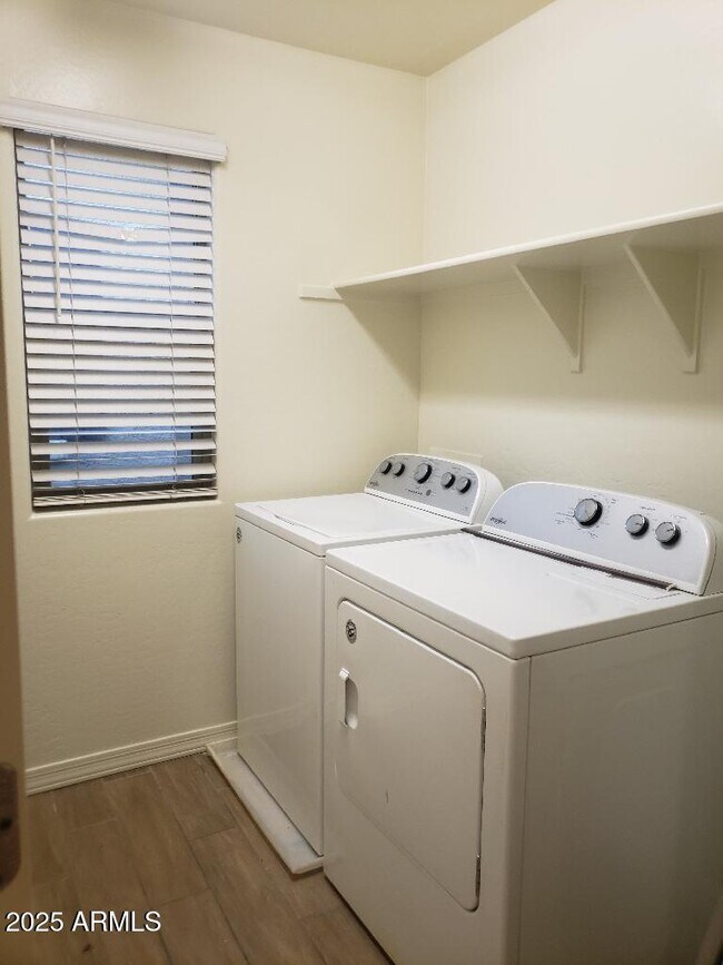 Building Photo - 5750 W Raymond St