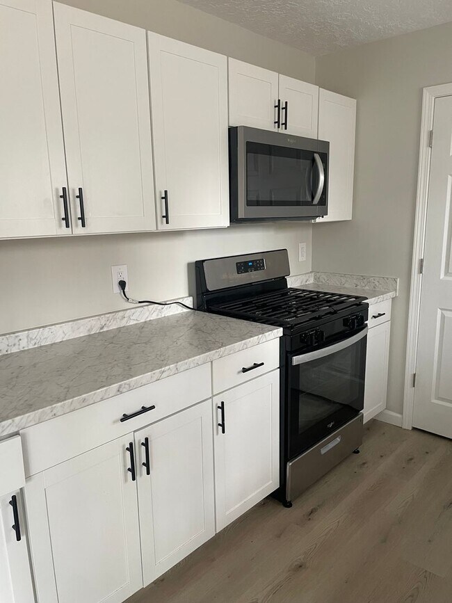 Building Photo - 5918 Medders St