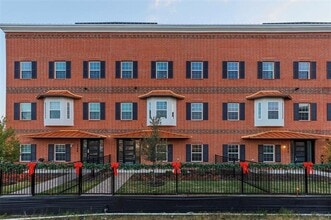 Building Photo - 7186 Birch Mews