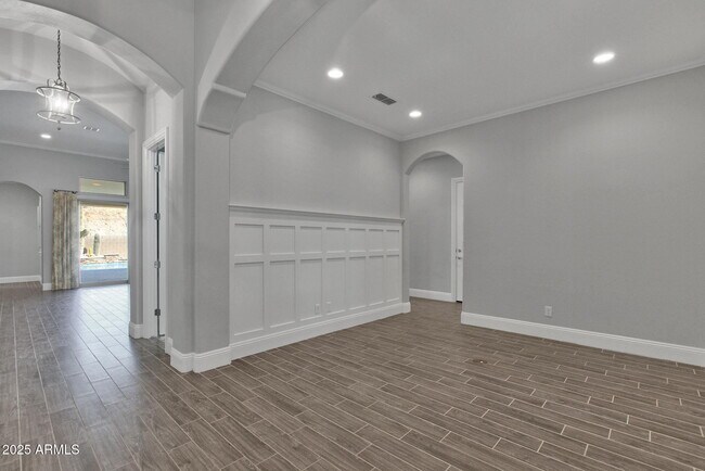 Building Photo - 26093 N 96th Ave