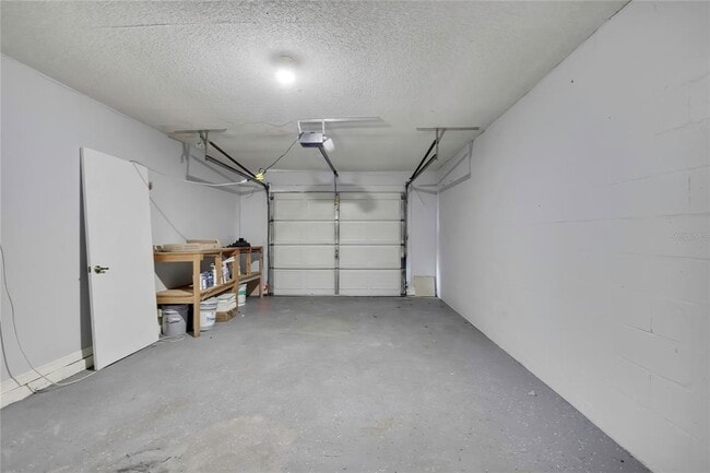 Building Photo - 8053 Canterbury St
