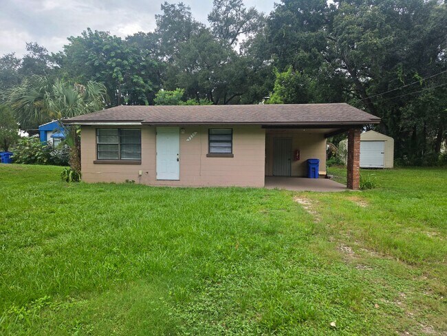 Building Photo - 3330 Dale Dr