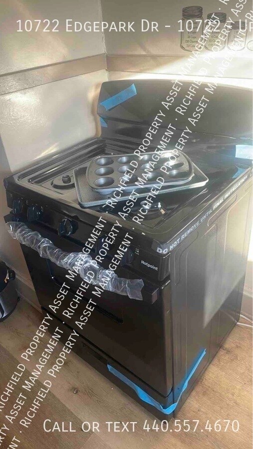 Building Photo - 10722 Edgepark Dr