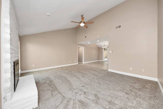 Building Photo - 11923 Briar Forest Dr