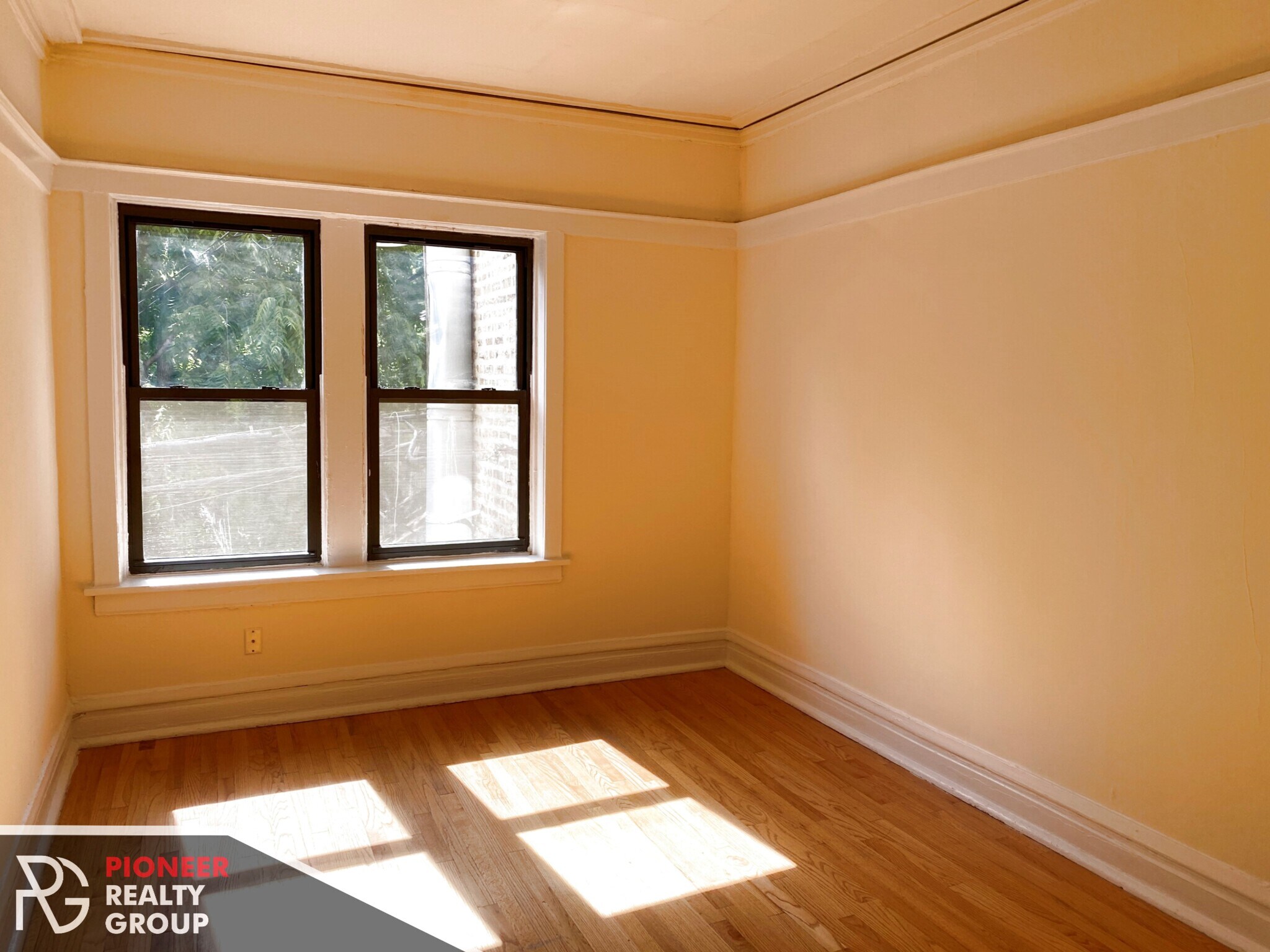 Building Photo - 2510 N Kedzie Blvd