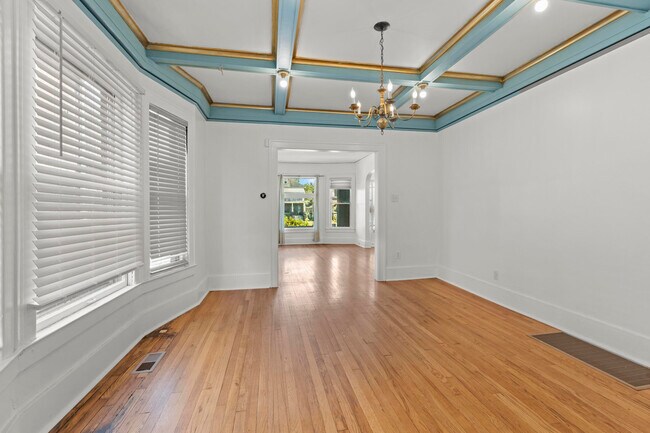 Building Photo - 1510 Virginia Park St