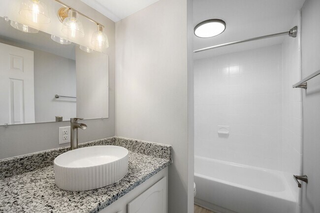 Building Photo - 5900 Patterson Ave