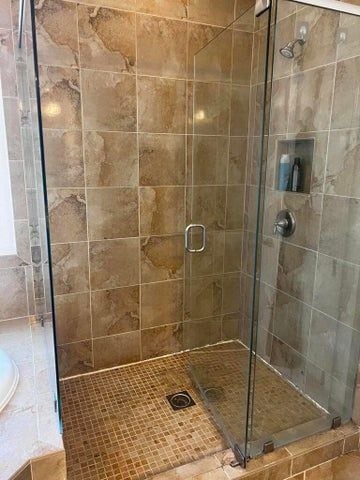 Building Photo - 9555 Phipps Ln