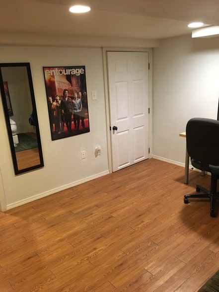 Building Photo - 4180 Glenway Ave