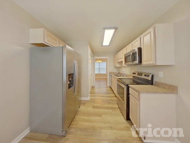 Building Photo - 105 Arden Ct