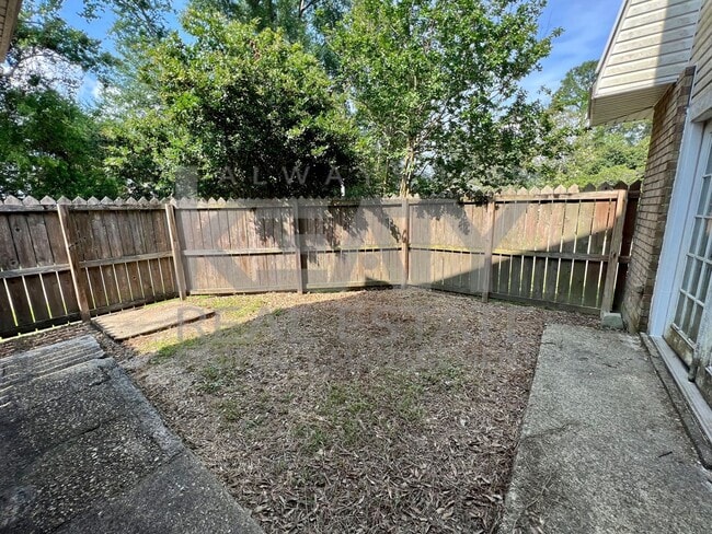 Building Photo - COMING SOON! 3 Bedroom Home in Fox Run!