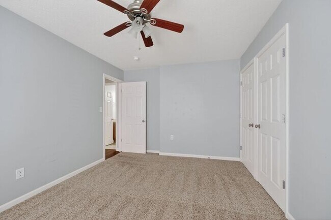 Building Photo - Walk to Parks, Trails & Local Attractions in Prime Fishers Location