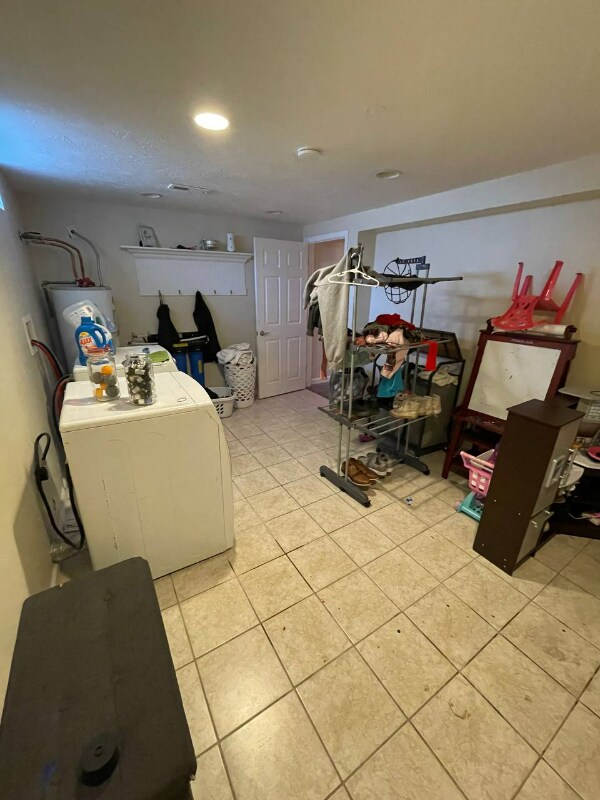 Building Photo - 3892 E 200 Rd N