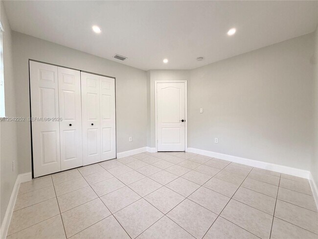 Building Photo - 11242 SW 244th Terrace