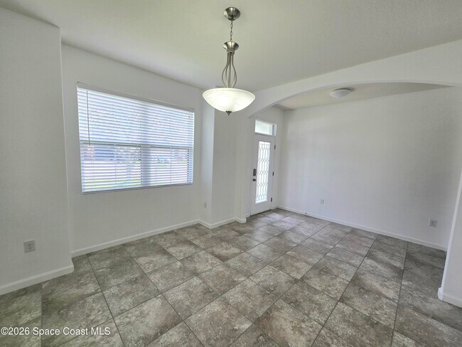 Building Photo - 1723 Musgrass Cir