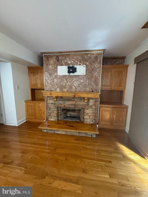 Building Photo - 1080 Pendleton Ct