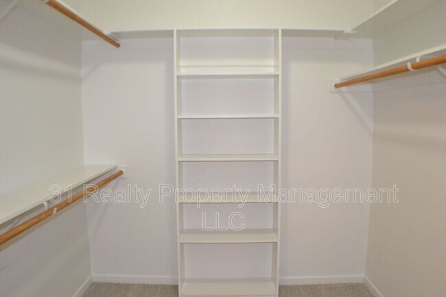 Building Photo - 3424 Brookstone Dr