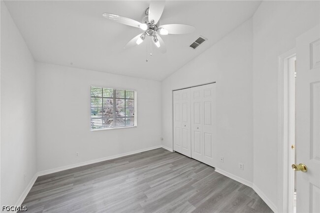 Building Photo - 8273 Pacific Beach Dr