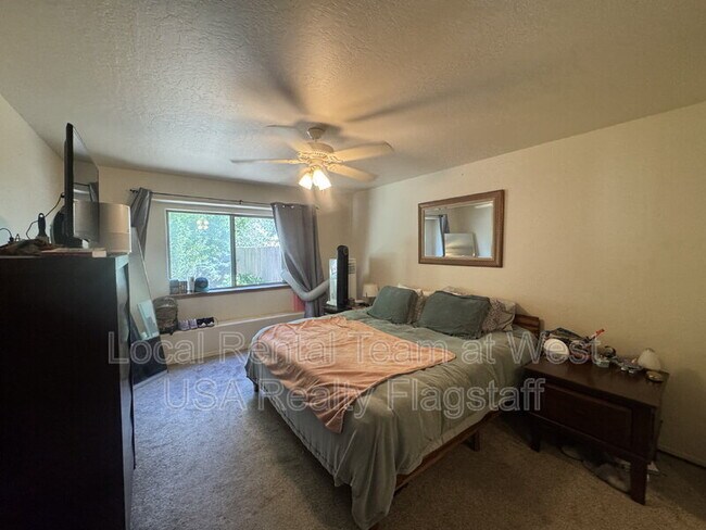 Building Photo - 1742 N Blue Spruce Cir