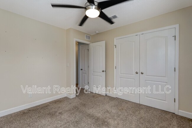 Building Photo - 2110 3rd St