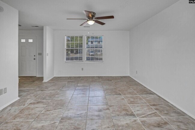 Building Photo - 220 N Donar Dr