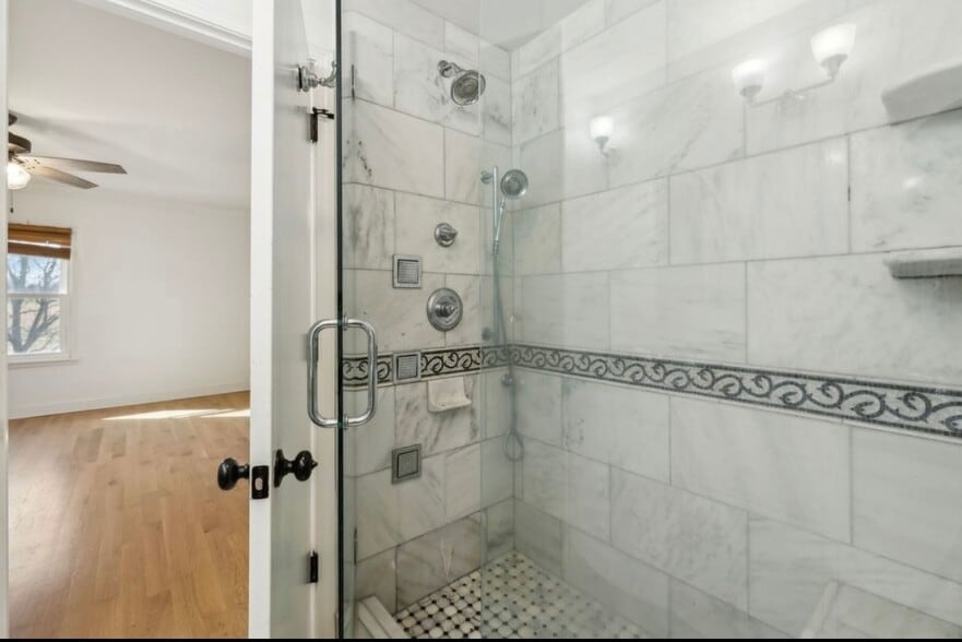 Building Photo - 1726 Lewisburg Pike