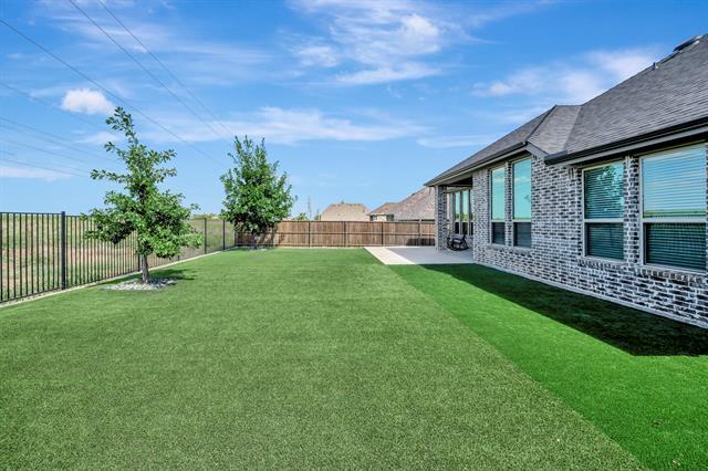 Building Photo - 1129 Highpoint Way