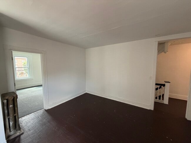 Building Photo - 639 Haws Ave