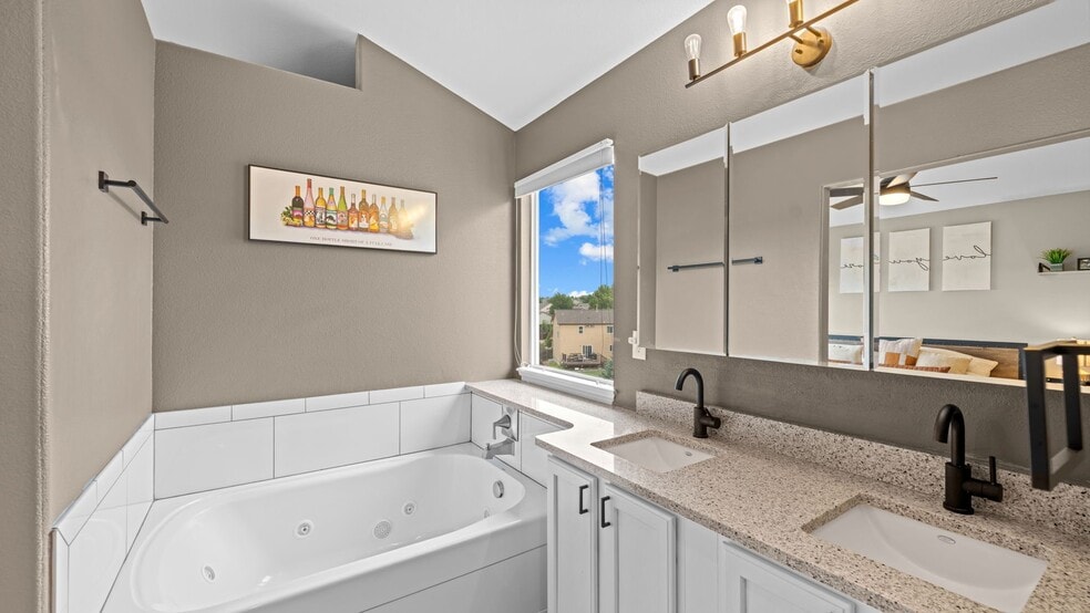 Building Photo - 3882 Pronghorn Meadows Cir