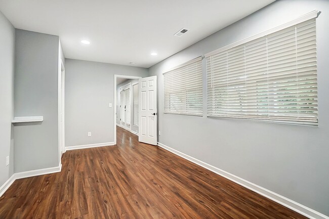 Building Photo - Beautiful Remodeled  Home in Historic Wilm...