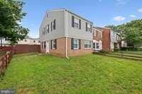 Building Photo - 8157 Community Dr